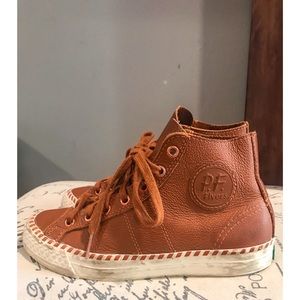 P.F. Flyers vulcanized rigid wedge leather women’s size 6